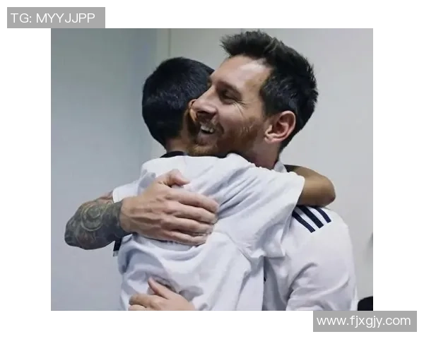 当足球明星遇上前男友的爱情纠葛与成长故事