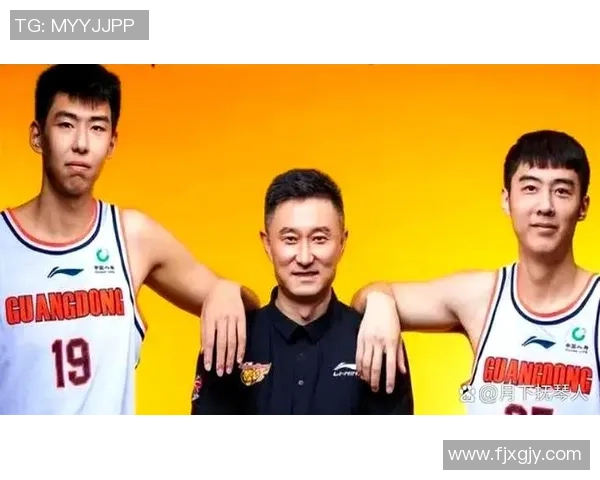 南京篮球队与成都篮球队的精彩对决赛后分析与战术探讨 南京篮球队与成都篮球队的精彩对决赛后分析与战术探讨