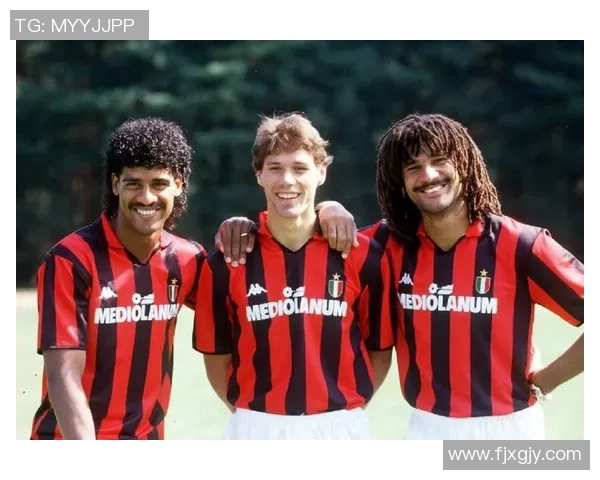 足球明星专访揭秘：他们的心路历程与赛场背后的故事