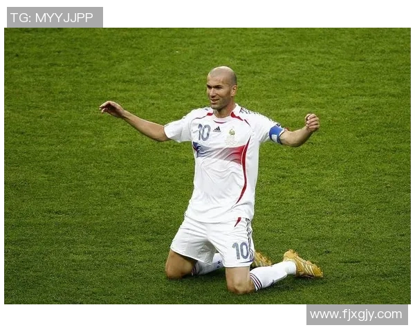 足球明星照片评分大比拼揭晓谁是最具魅力的球场偶像